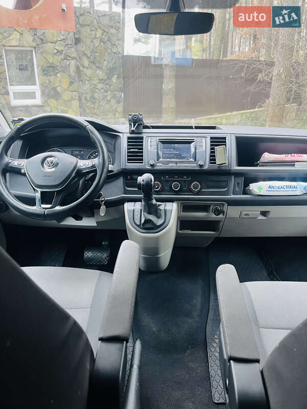 Минивэн Volkswagen Transporter 2016 в Львове