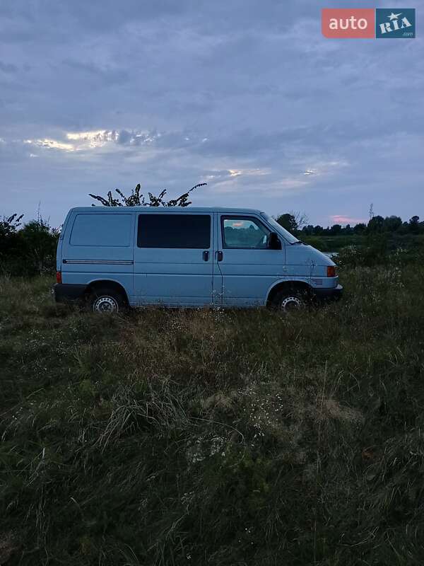 Минивэн Volkswagen Transporter 2002 в Днепре