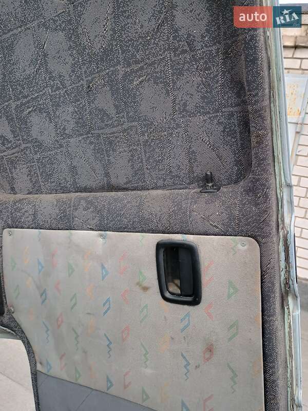 Минивэн Volkswagen Transporter 2002 в Днепре