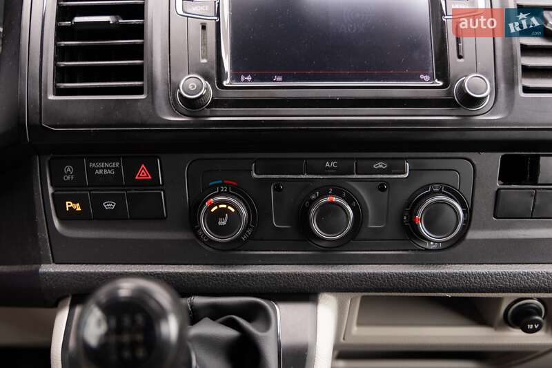 Грузовой фургон Volkswagen Transporter 2017 в Луцке