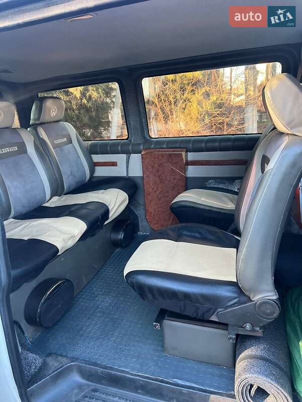 Минивэн Volkswagen Transporter 2006 в Киеве