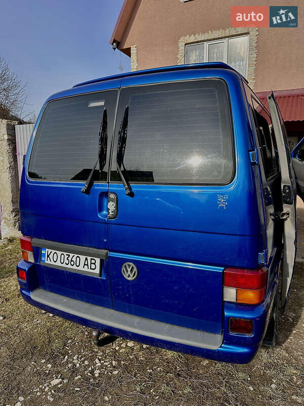 Мінівен Volkswagen Transporter 2003 в Нижніх Воротах