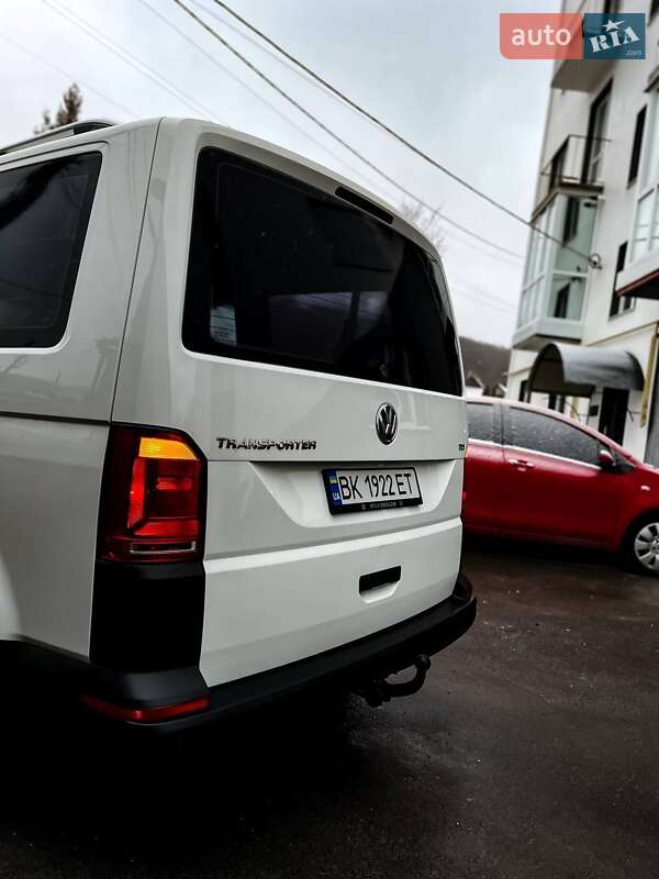 Минивэн Volkswagen Transporter 2016 в Дубно