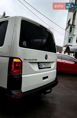 Мінівен Volkswagen Transporter 2016 в 