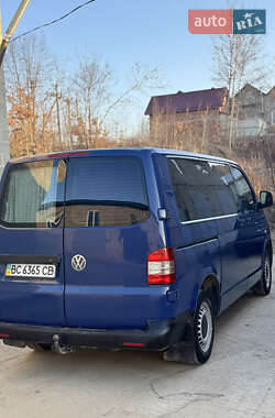 Мінівен Volkswagen Transporter 2006 в Новояворівську