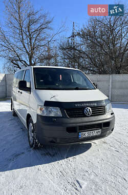 Минивэн Volkswagen Transporter 2008 в Ровно