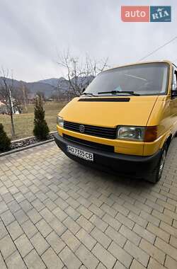 Минивэн Volkswagen Transporter 2000 в Ганичах