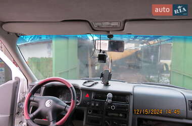 Минивэн Volkswagen Transporter 2000 в 