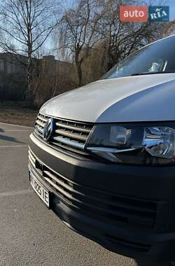 Грузовой фургон Volkswagen Transporter 2019 в 