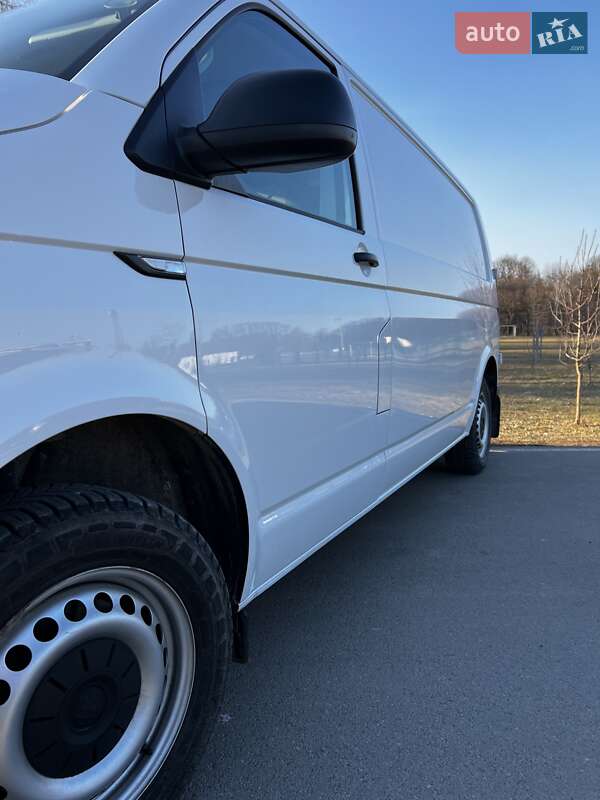 Грузовой фургон Volkswagen Transporter 2019 в Ивано-Франковске