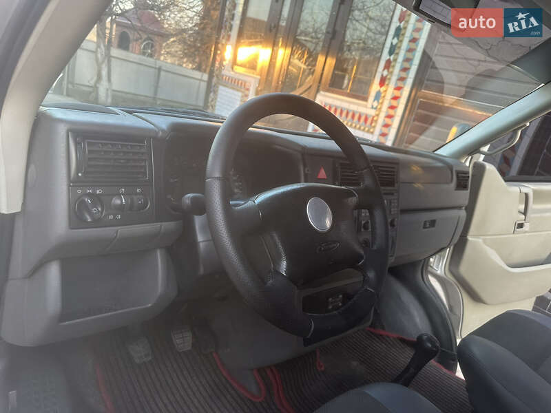 Минивэн Volkswagen Transporter 2003 в Черновцах