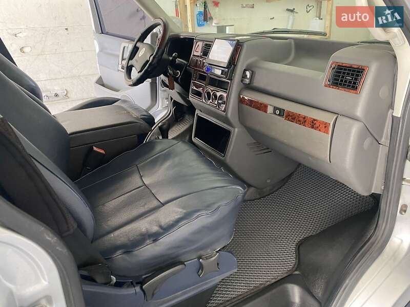 Минивэн Volkswagen Transporter 2001 в Косове