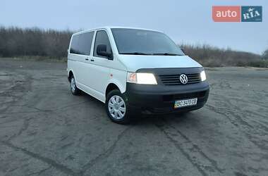 Минивэн Volkswagen Transporter 2004 в Врадиевке