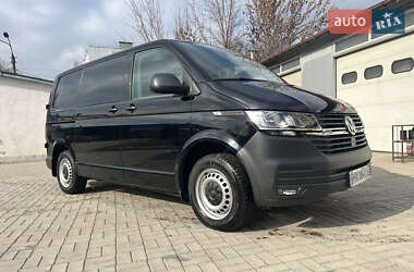 Минивэн Volkswagen Transporter 2020 в 