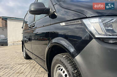 Минивэн Volkswagen Transporter 2020 в 