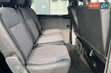 Минивэн Volkswagen Transporter 2020 в 