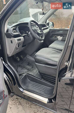 Минивэн Volkswagen Transporter 2020 в 