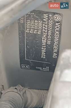Минивэн Volkswagen Transporter 2011 в 