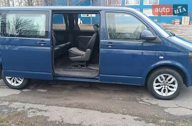 Минивэн Volkswagen Transporter 2011 в 