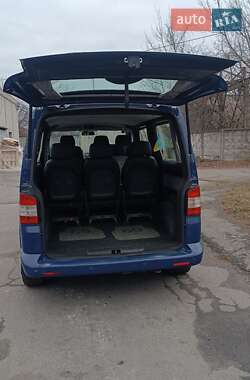 Минивэн Volkswagen Transporter 2011 в 