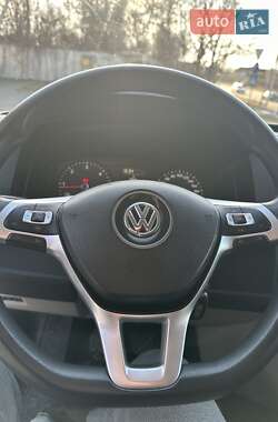 Минивэн Volkswagen Transporter 2017 в 