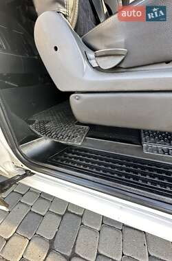 Минивэн Volkswagen Transporter 2017 в 