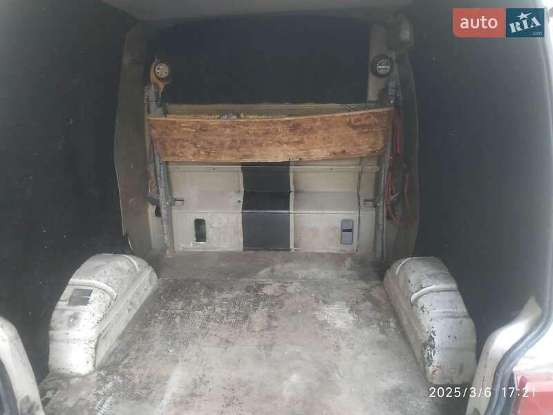 Мінівен Volkswagen Transporter 2000 в Вінниці