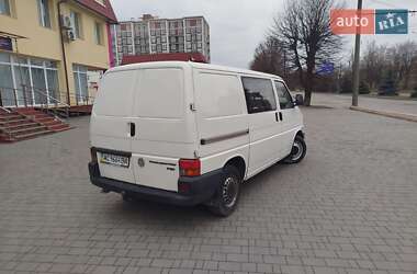 Минивэн Volkswagen Transporter 2000 в 