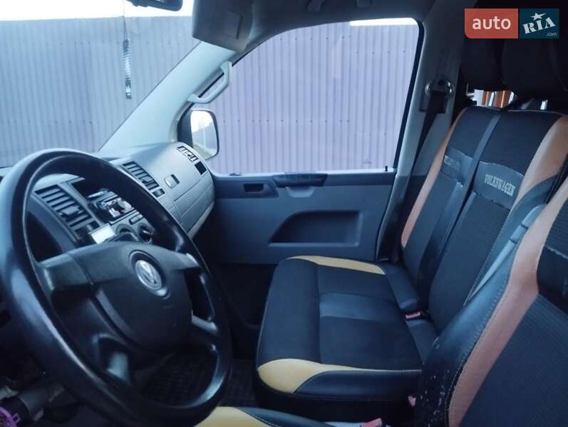 Минивэн Volkswagen Transporter 2008 в Ковеле