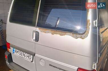 Минивэн Volkswagen Transporter 2002 в 