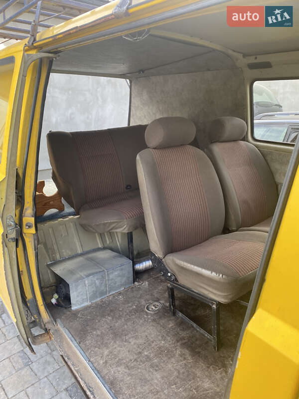 Минивэн Volkswagen Transporter 1986 в Золочеве
