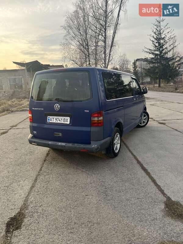 Минивэн Volkswagen Transporter 2006 в Ивано-Франковске