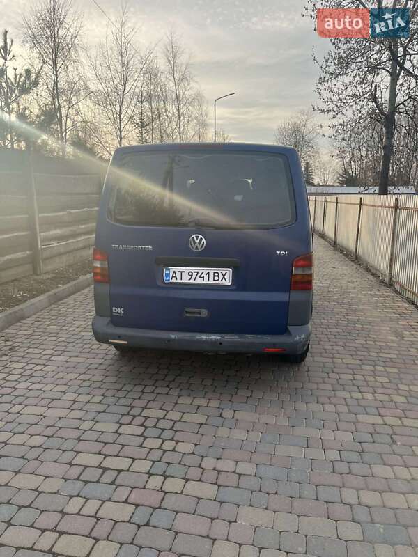Минивэн Volkswagen Transporter 2006 в Ивано-Франковске