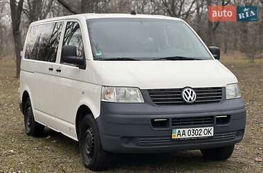 Минивэн Volkswagen Transporter 2009 в 