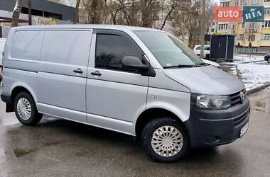 Вантажний фургон Volkswagen Transporter 2014 в Чернігові