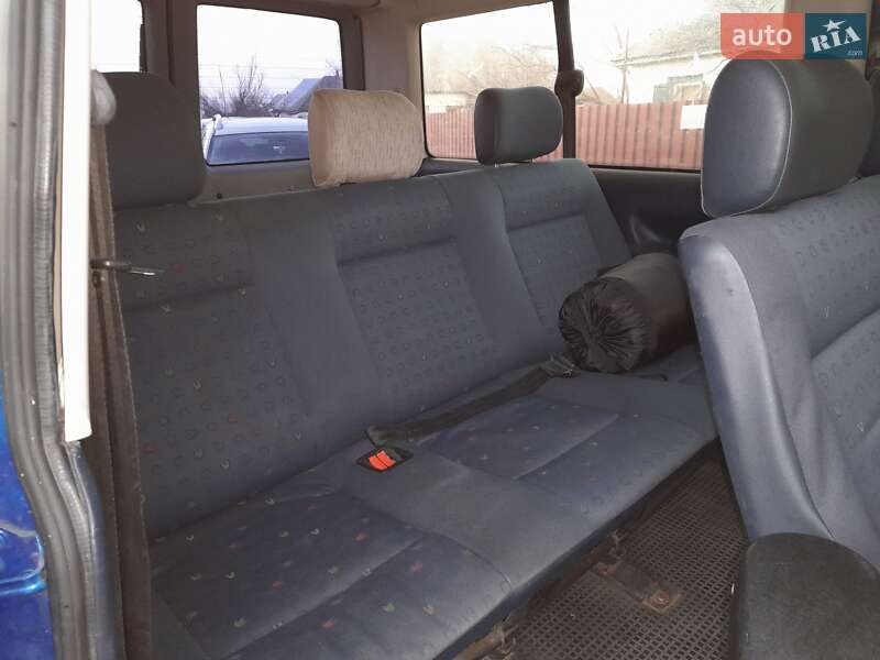 Минивэн Volkswagen Transporter 2003 в Черкассах