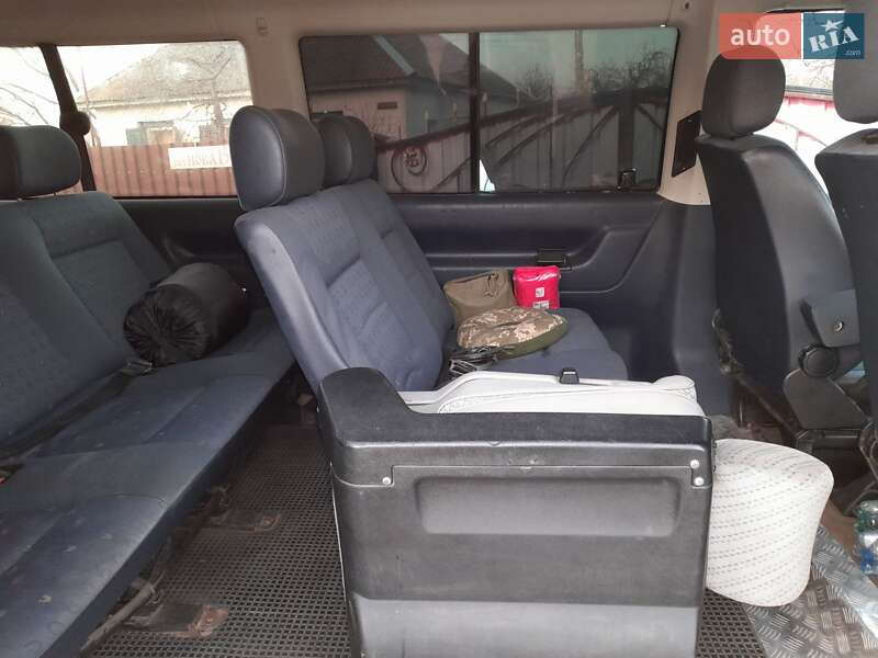 Минивэн Volkswagen Transporter 2003 в Черкассах