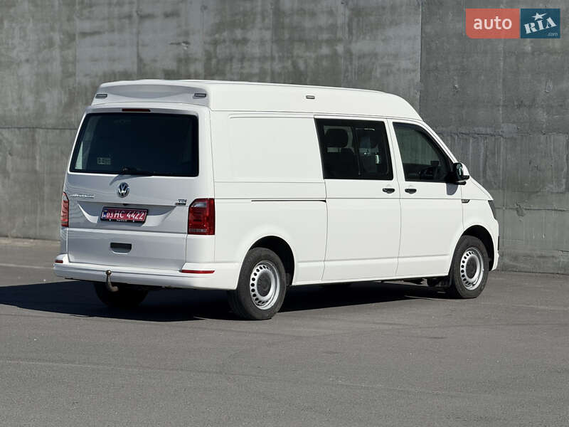 Грузовой фургон Volkswagen Transporter 2017 в Тячеве