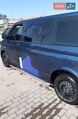 Минивэн Volkswagen Transporter 2004 в 