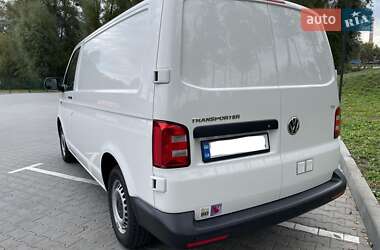 Грузовой фургон Volkswagen Transporter 2017 в 
