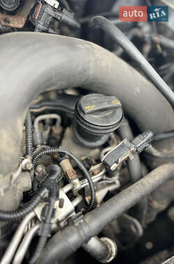 Грузовой фургон Volkswagen Transporter 2013 в 