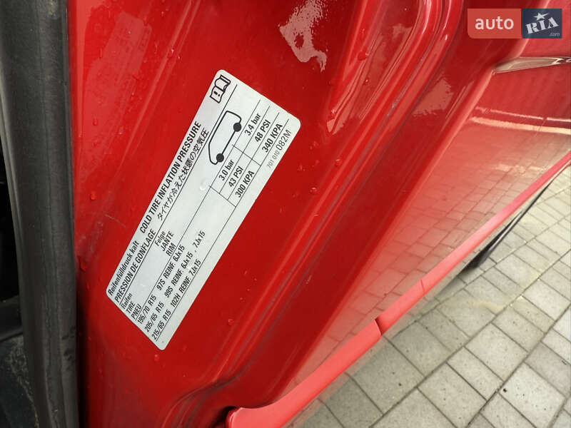 Мінівен Volkswagen Transporter 2003 в Делятині