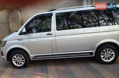 Минивэн Volkswagen Transporter 2016 в 