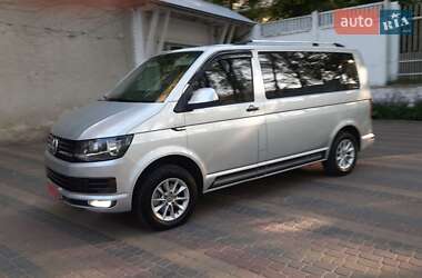 Минивэн Volkswagen Transporter 2016 в 