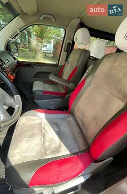 Минивэн Volkswagen Transporter 2004 в 