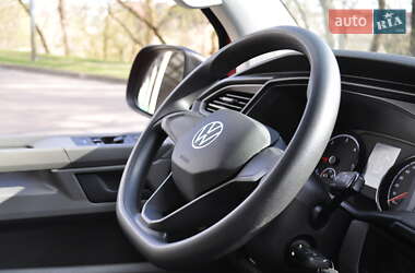 Вантажний фургон Volkswagen Transporter 2021 в 