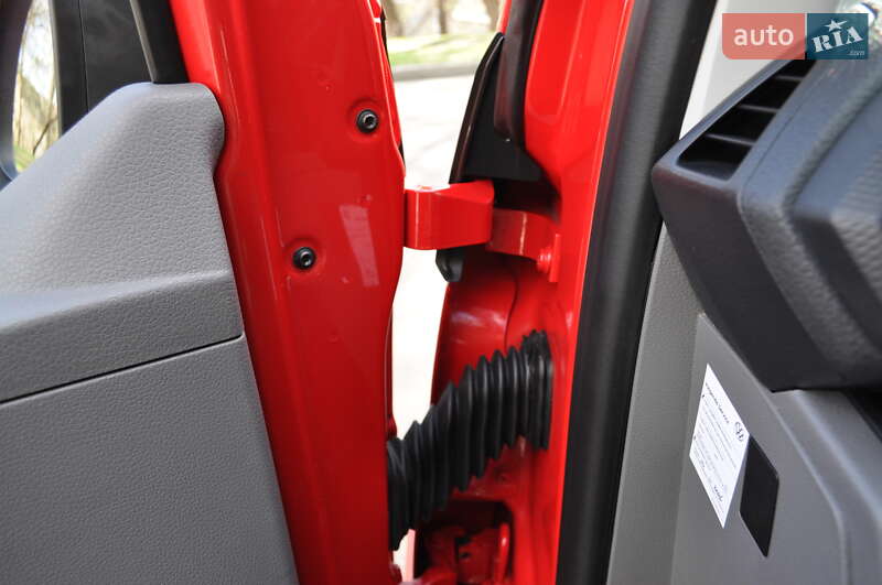 Грузовой фургон Volkswagen Transporter 2021 в Киеве фото 69 Грузовой фургон Volkswagen Transporter 2021 в Киеве