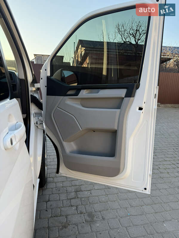 Минивэн Volkswagen Transporter 2018 в Киеве