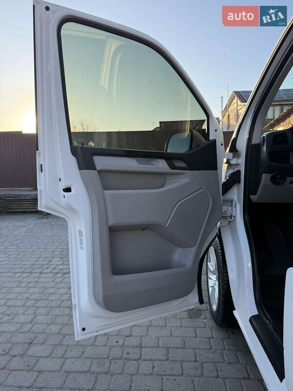 Минивэн Volkswagen Transporter 2018 в Киеве