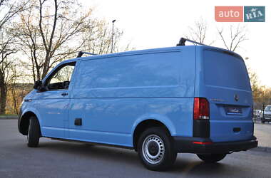 Грузовой фургон Volkswagen Transporter 2021 в 